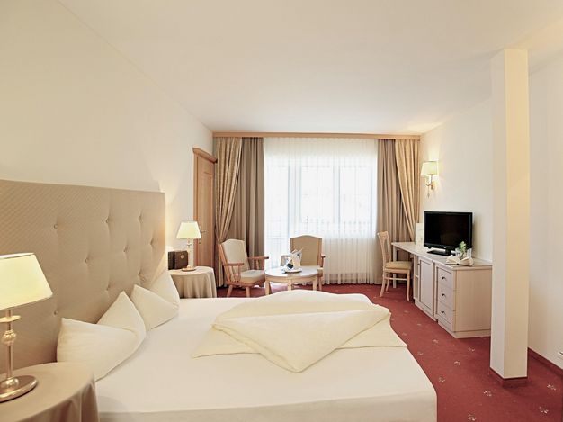 Doppelzimmer Schlössl im Hotel Schlössl Ötztal über den Dingen